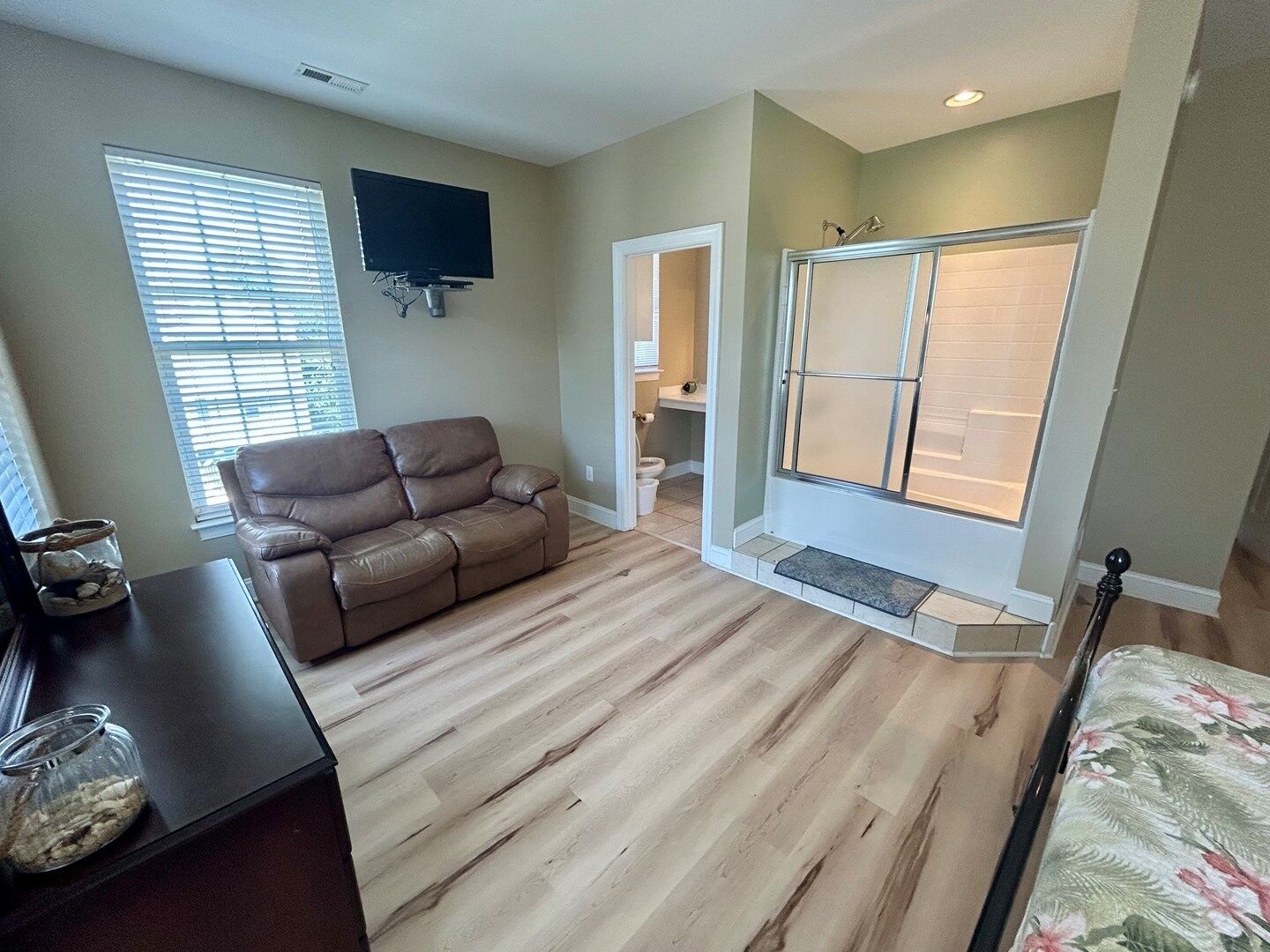 House, 6 Bedrooms | 6 bedrooms, iron/ironing board, free WiFi