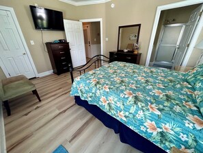 House, 6 Bedrooms