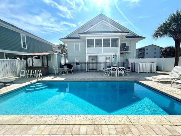 House, 6 Bedrooms | Pool - The Ocean House 6 Bedroom Home by RedAwning (Surfside Beach)