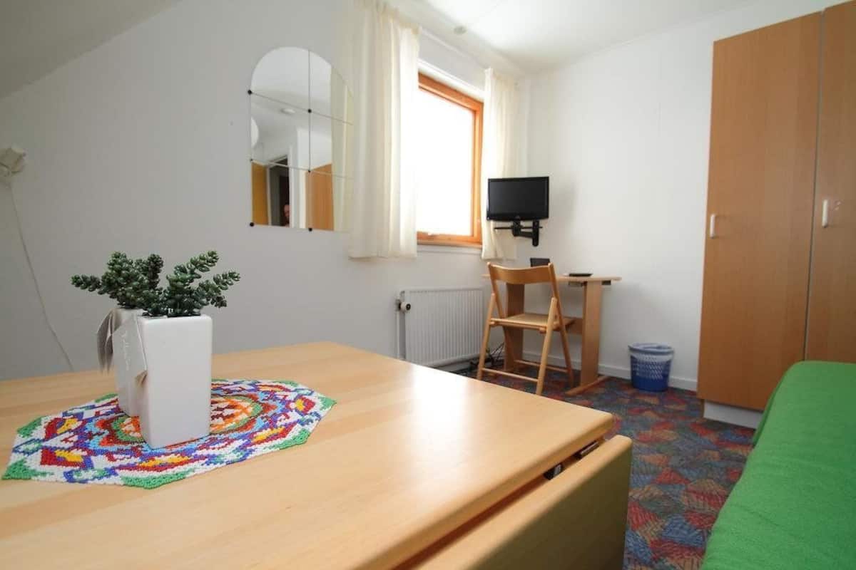 Chambre Simple, salle de bains privée