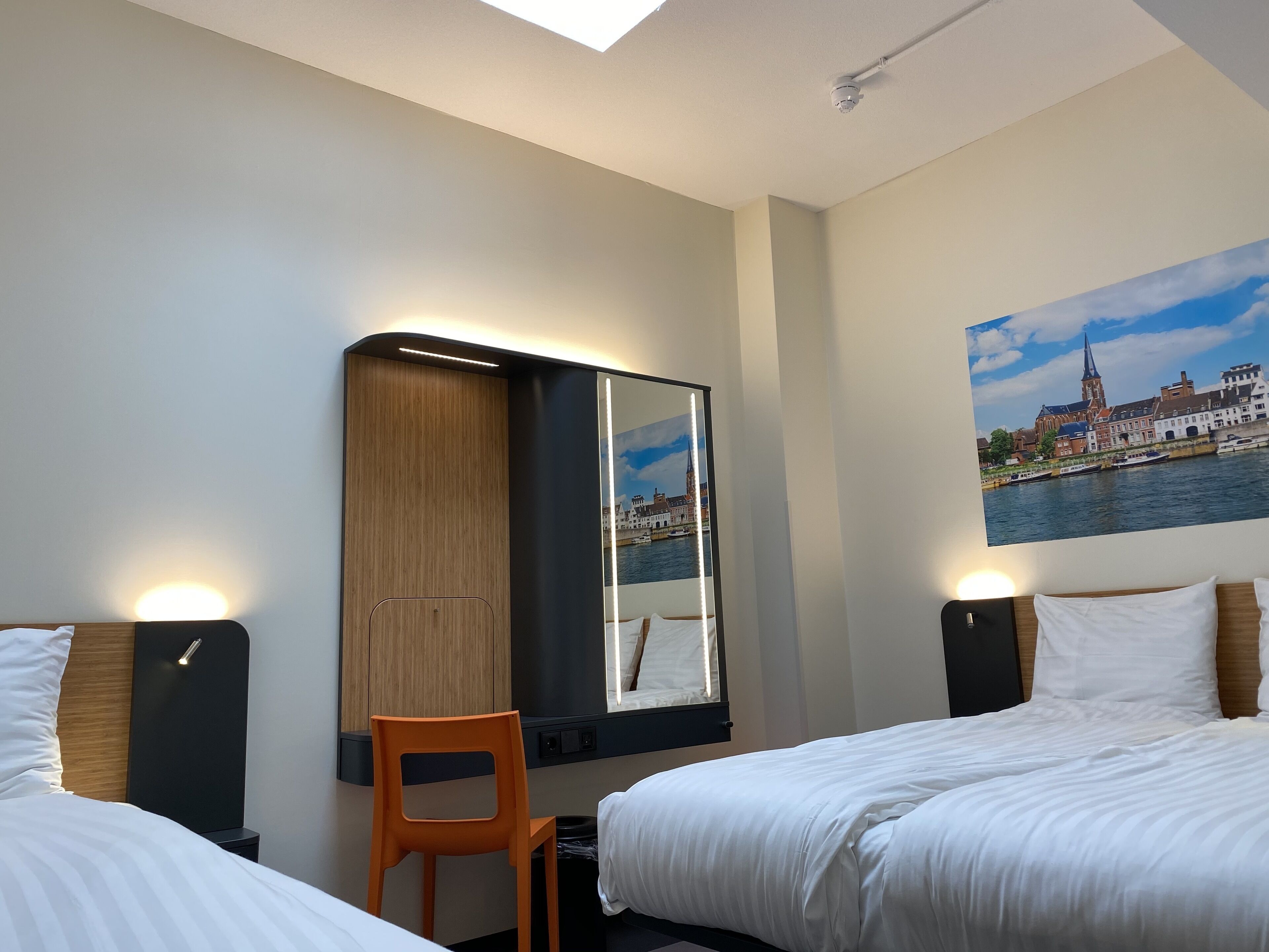 Family Triple Room | Desk, iron/ironing board, free WiFi, bed sheets