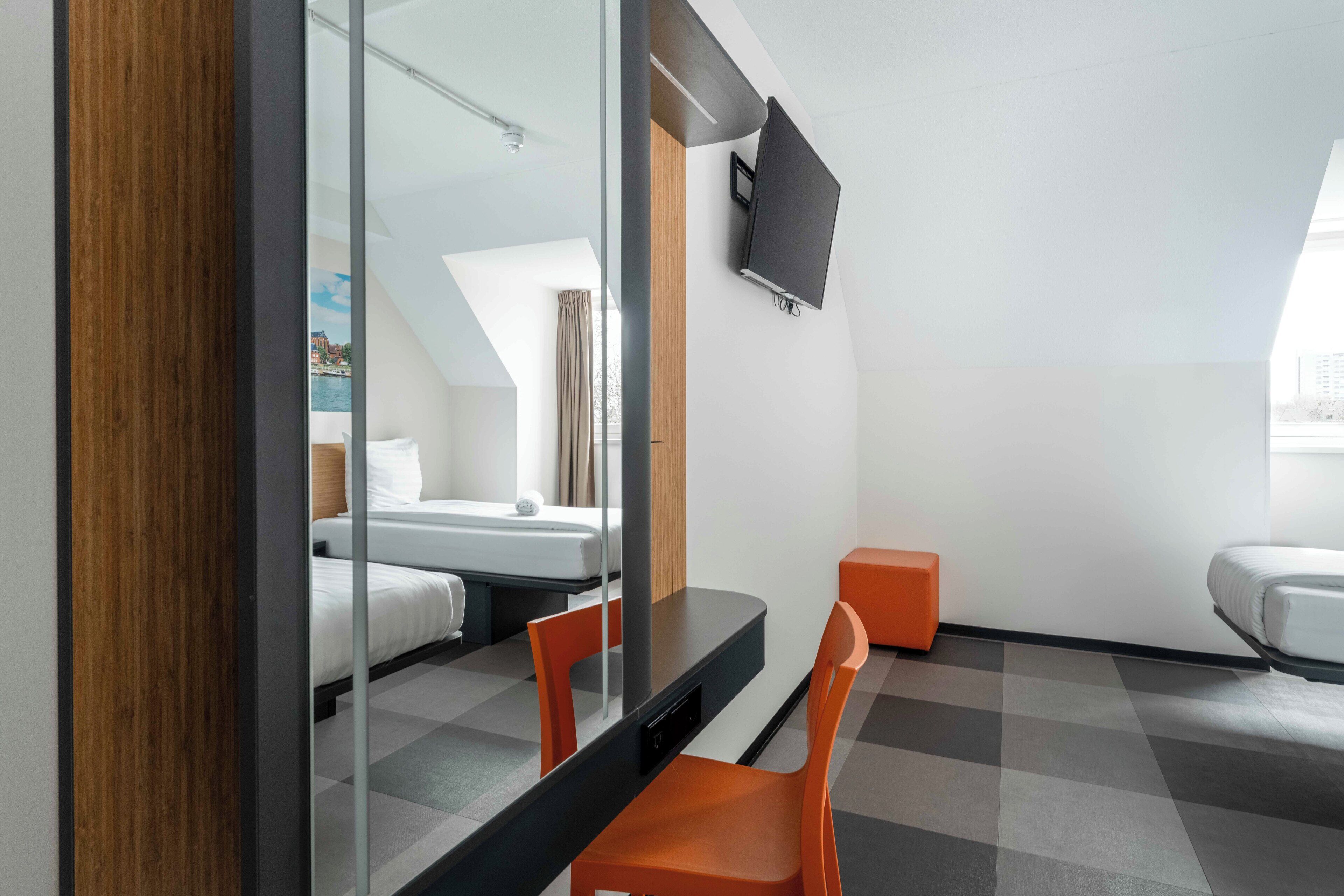 Photo - easyHotel Maastricht City Centre