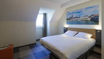 Espace de travail pour ordinateur portable, fer et planche Ă repasser