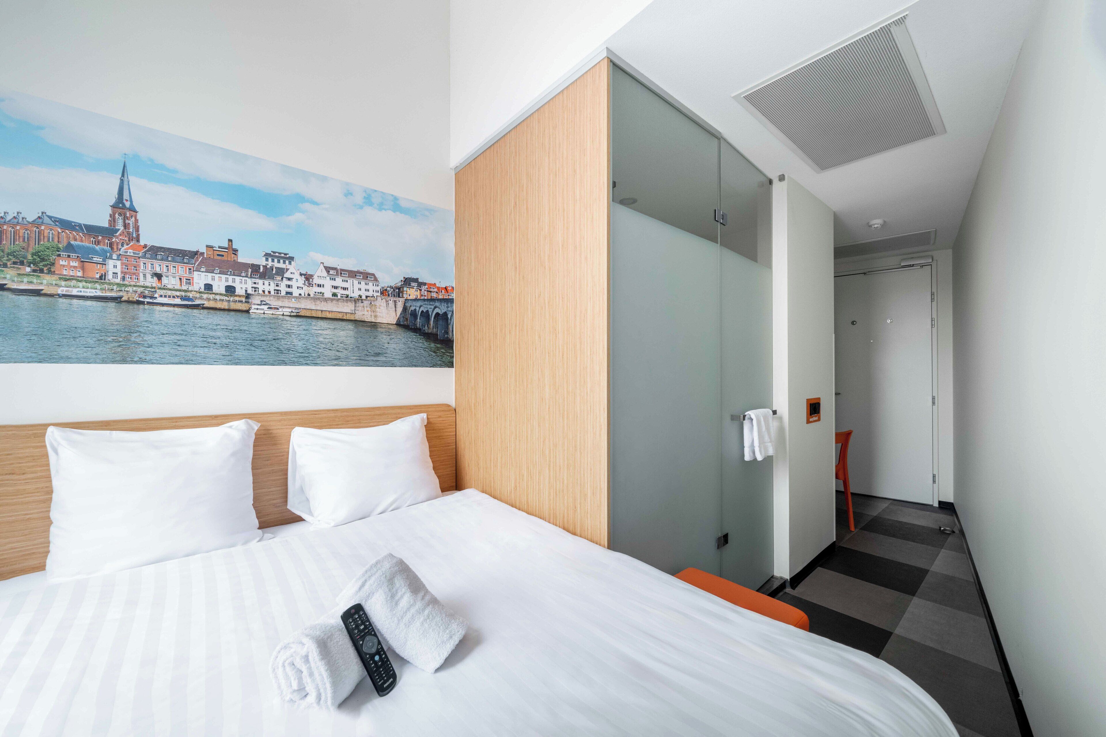 Photo - easyHotel Maastricht City Centre