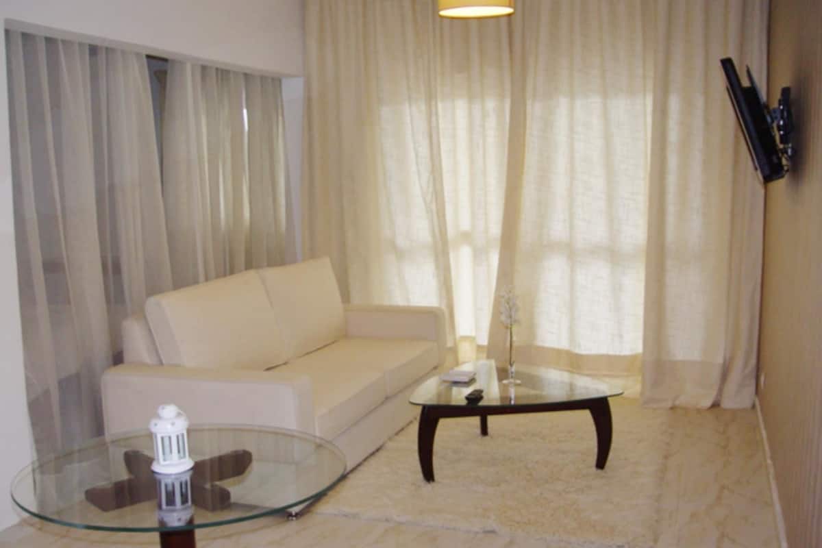1 habitación, ropa de cama de alta calidad y minibar