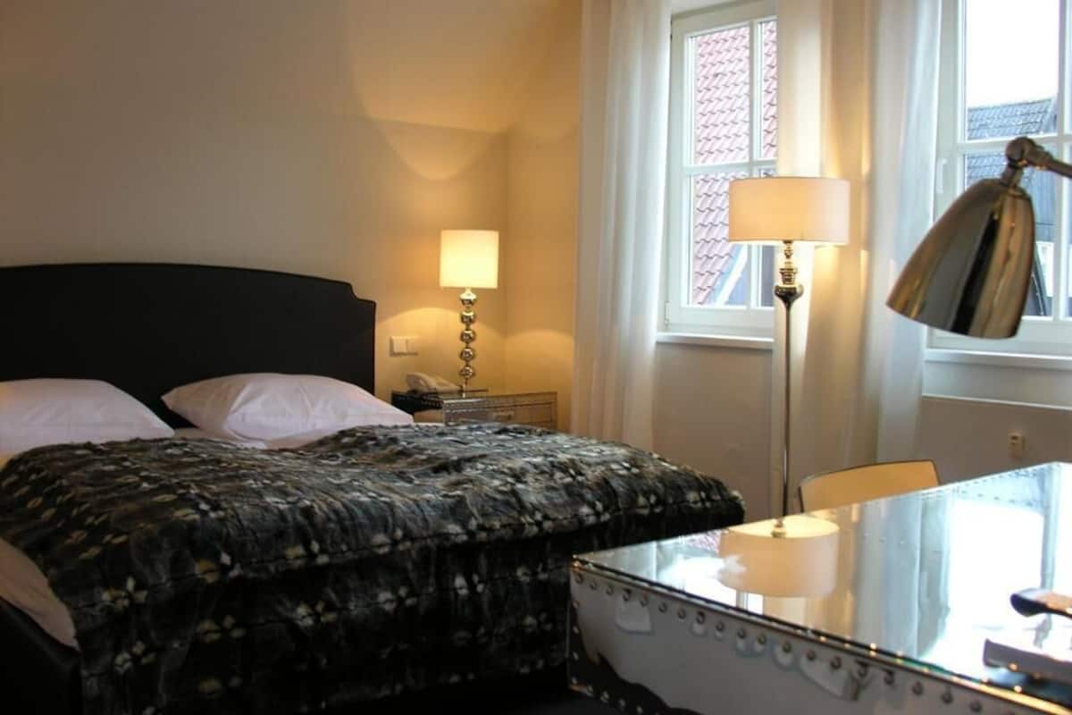Habitación doble | Escritorio y wifi gratis