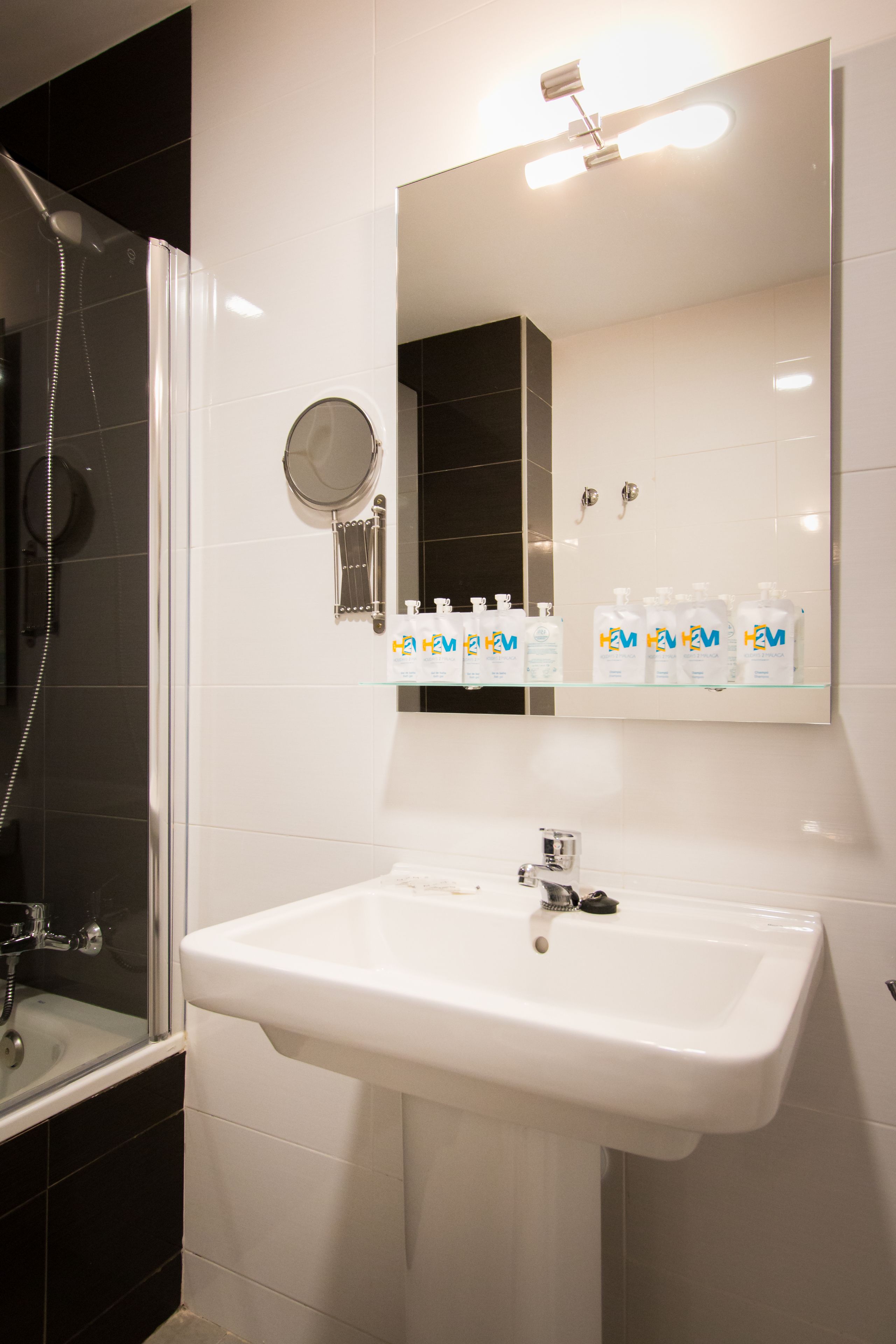 comfort apartment, 2 bedrooms | bathroom | hair dryer, bidet, towels