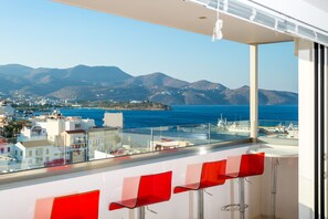 Bar (on property) - Ikaros Art Hotel (Agios Nikolaos)