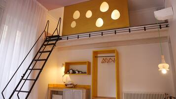 Comfort-Vierbettzimmer | Hochwertige Bettwaren, Minibar, Schreibtisch, kostenloses WLAN