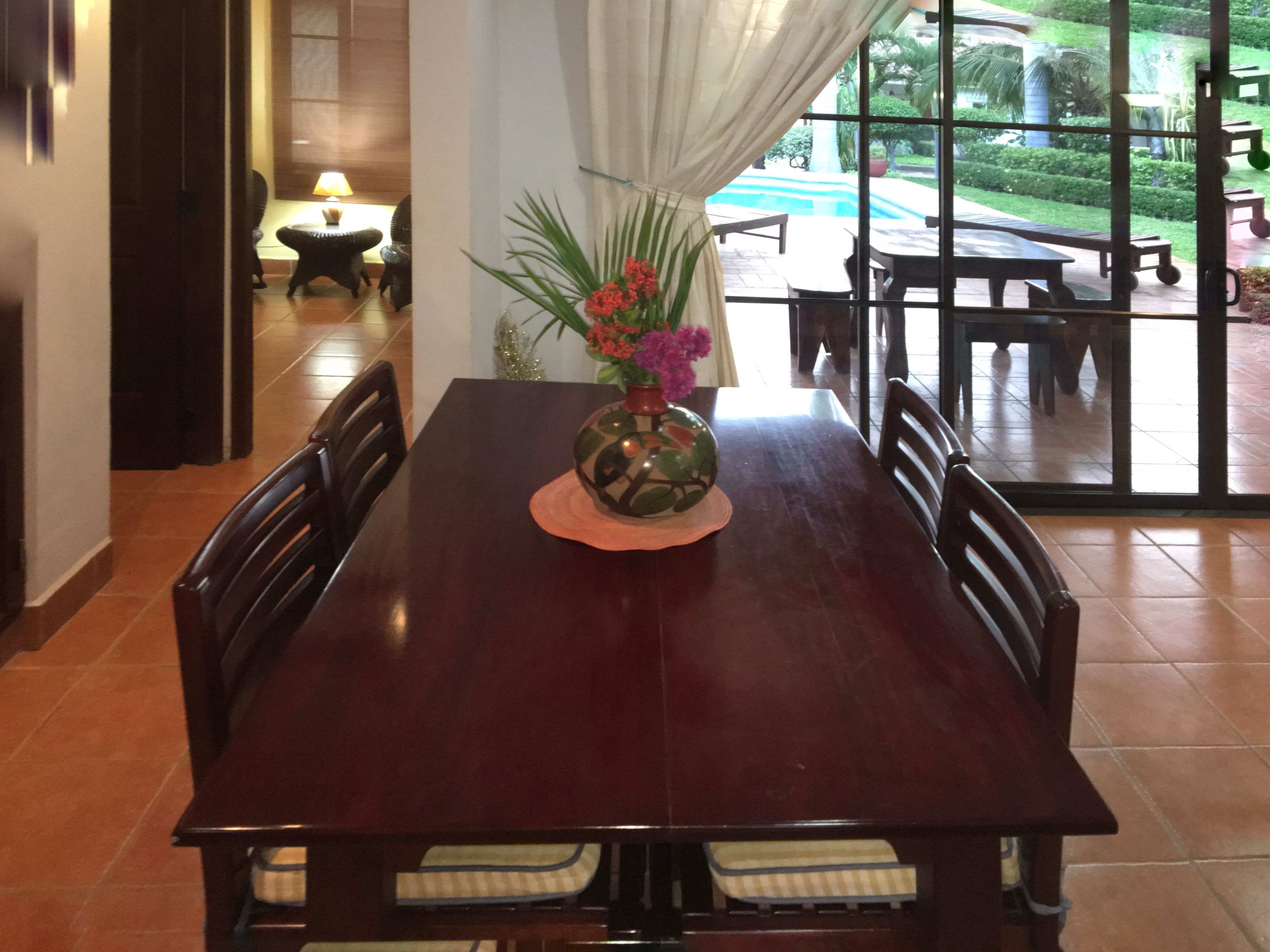 豪華獨棟房屋, 多張床, 非吸煙房 | 房內用餐區