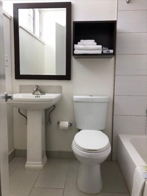 Bathroom sink - Inn Of Long Beach (Long Beach)
