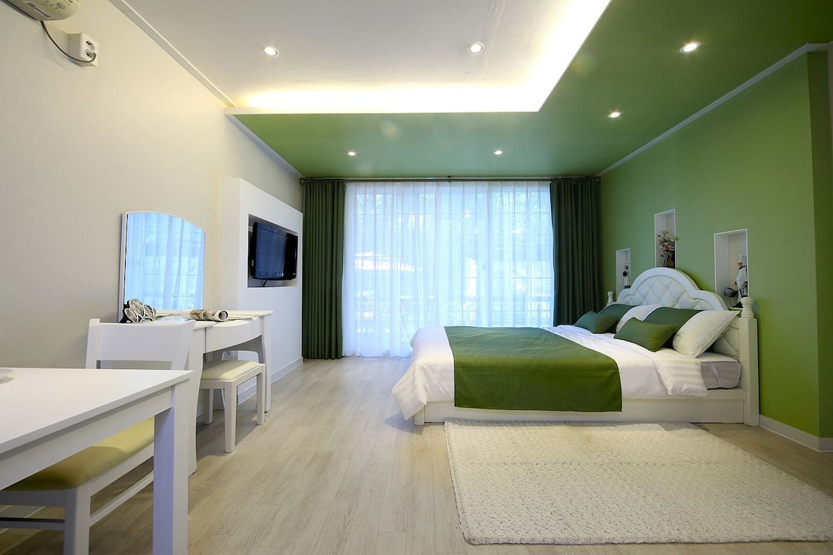 2 bedrooms, free WiFi