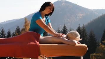 Trị liệu toàn thân, massage đá nóng, liệu pháp quấn ủ cơ thể