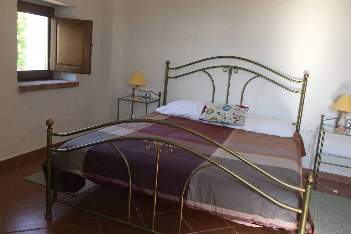 Habitación triple, vista al valle