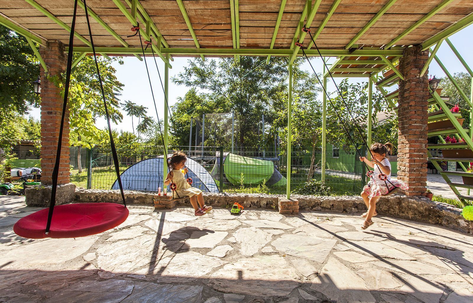 children’s play area – outdoor