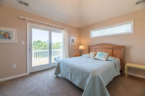 6 bedrooms, free WiFi, bed sheets