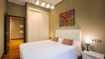 1 bedroom, iron/ironing board, free WiFi, bed sheets