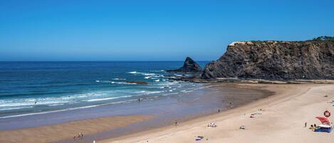 Beach nearby, beach towels