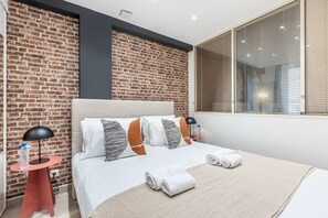 1 bedroom, iron/ironing board, free WiFi, bed sheets - Sweett | Saint Denis III (Paris)