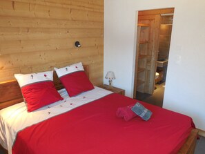 7 sovrum, strykjärn/strykbräda, gratis wi-fi och sängkläder