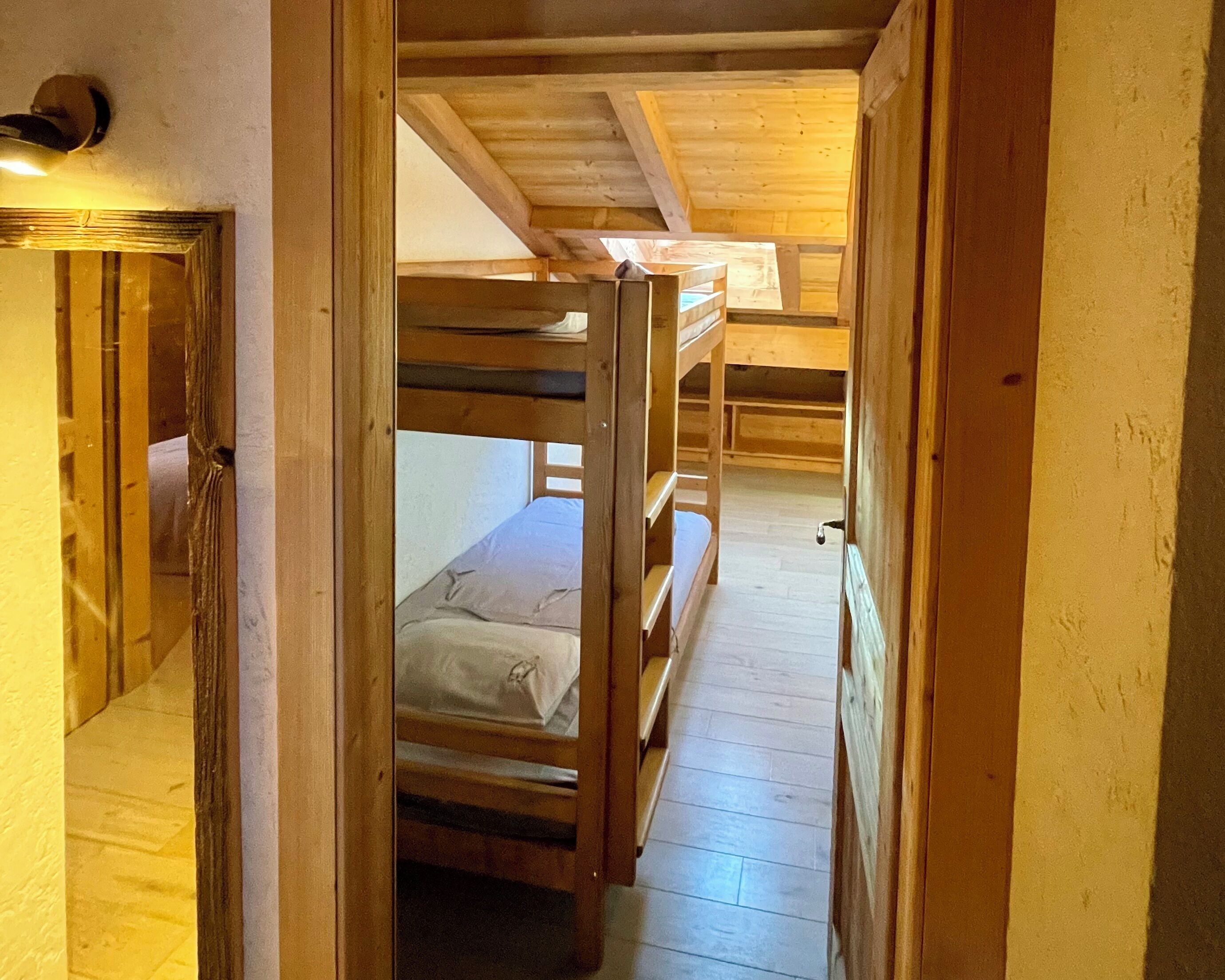 7 bedrooms, iron/ironing board, free WiFi, bed sheets