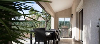 Villa Penthouse Very Good Sit Close Center City Beaches + Mountain