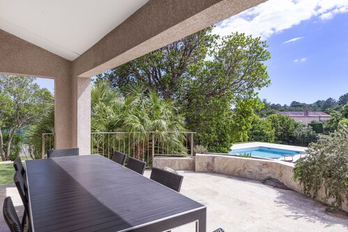 Villa Grand Standing Trés Bonne Sit Proche CentreVille Plages+Montagne