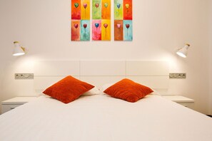 1 bedroom, in-room safe, iron/ironing board, free WiFi