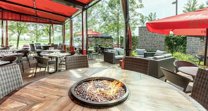 DoubleTree by Hilton Quebec Resort