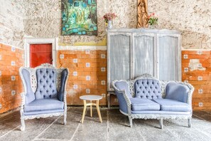 Lobby sitting area - Hotel Milagro, Puebla Centro (Puebla)