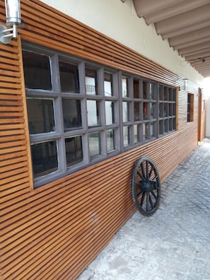 Ngoại thất