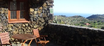 Casa rurale tradizionale, tranquillità, paesaggio, energia rinnovabile e WIFI