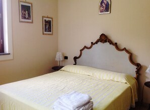 4 Schlafzimmer, Bügeleisen/Bügelbrett, Reisekinderbett, kostenloses WLAN