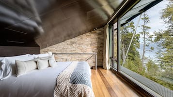 Ropa de cama de alta calidad y minibar