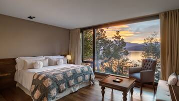 Ropa de cama de alta calidad y minibar