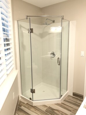 Standard Room, 2 Double Beds, Private Bathroom | Bathroom shower - Bay Hotel (San Francisco)