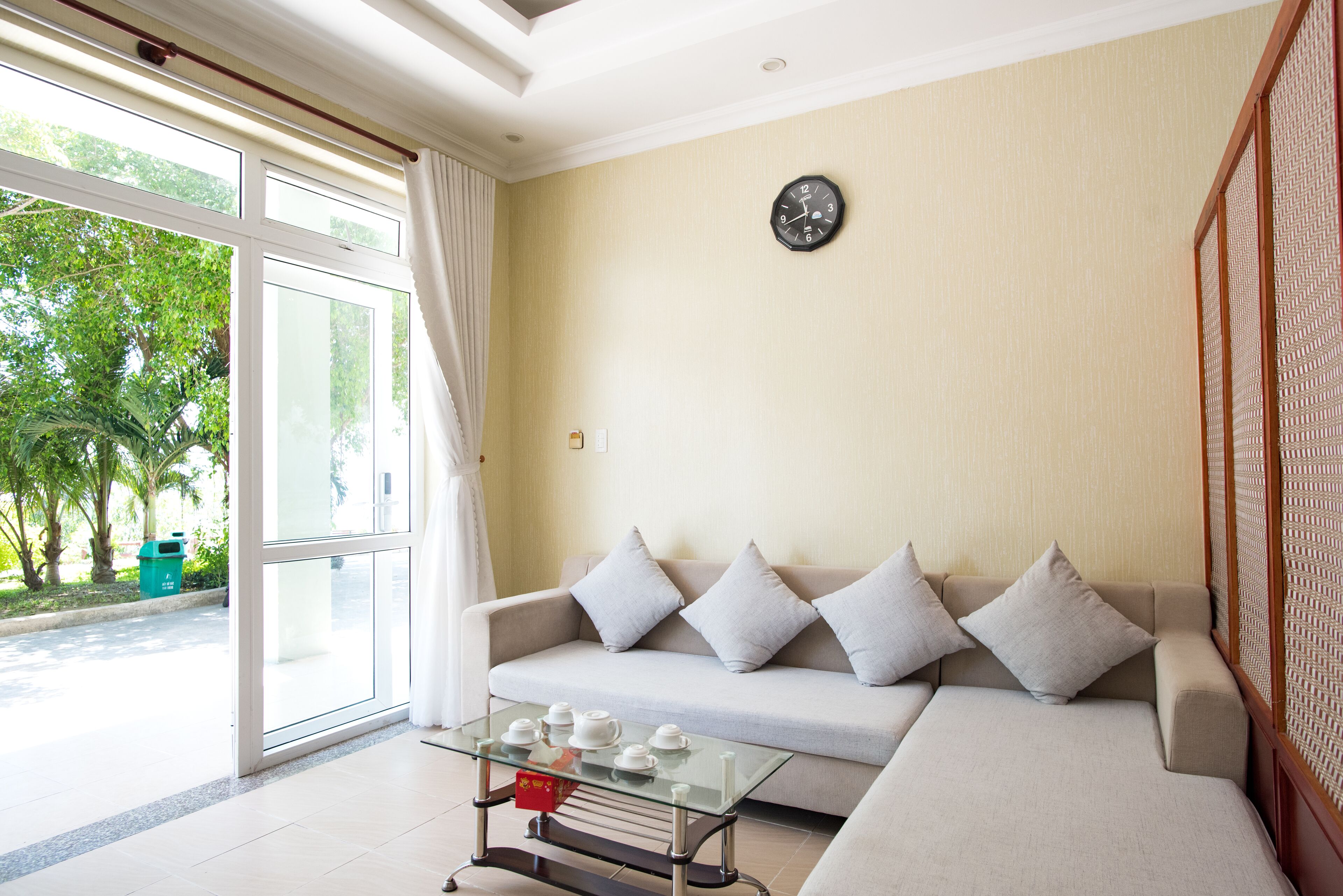 Quarto quádruplo | Sala de estar | TV LCD