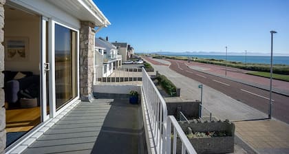 Súper casa frente al mar. Mascota amigable. Descuentos para parejas - consultar ofertas
