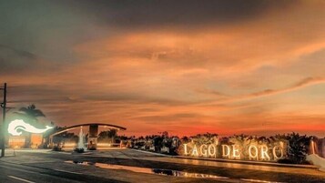 Fachada de la propiedad