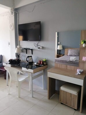 Deluxe Studio Suite, Multiple Beds | In-room safe, cots/infant beds, free WiFi - At Savika (Ranong)