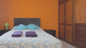Unclassified image, 2 of 7, button - Lhamourai (La Paz)