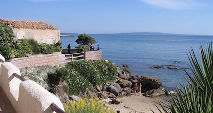 Estudio B & B en una villa de dos familias con jardín y aparcamiento