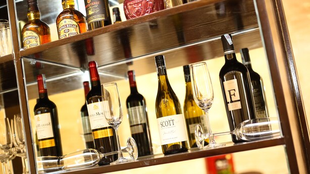 2 bars/lounges - New Era Hotel & Spa (Bai Chay)