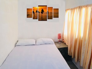 1 bedroom, desk, free WiFi
