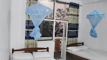 1 bedroom, desk, free WiFi
