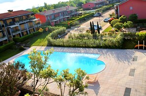 Piscina all'aperto