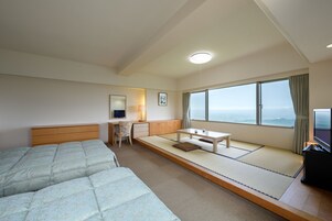 客房 (Japanese Western Style, South Tower) | 办公桌、婴儿床、折叠床/加床（额外收费）、免费 WiFi