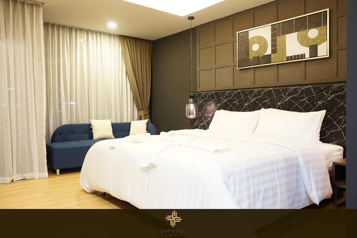 1 bedroom, in-room safe, desk, blackout curtains