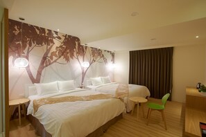Family Quadruple Room, 2 Double Beds, City View - Top Bay B 'N B (Donggang)