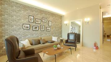 Concierge desk